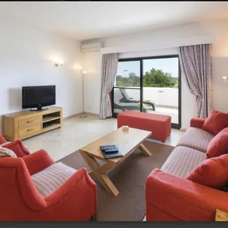 Apartment T2 Alto Club *